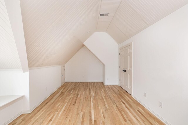 322 Starling Ln, Franklin, TN 37064 - additional living space with light wood finished floors and vaulted ceiling
