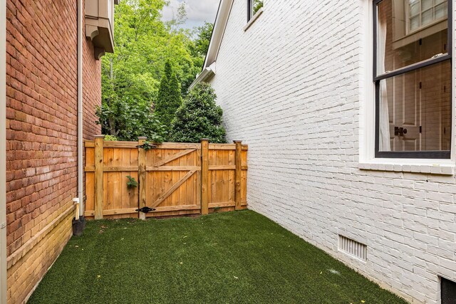 322 Starling Ln, Franklin, TN 37064 - view of yard with a gate