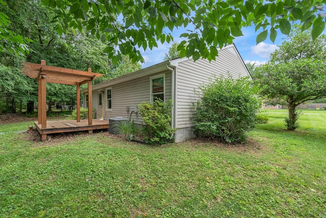 7352 Hidden Lake Cir, Fairview, TN 37062 - view of grassy yard with a deck and a pergola