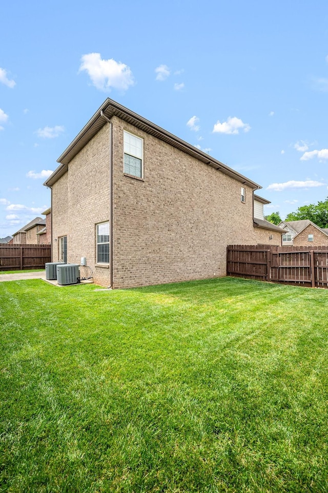 2816 Lightning Bug Dr, Murfreesboro, TN 37129 - back of property