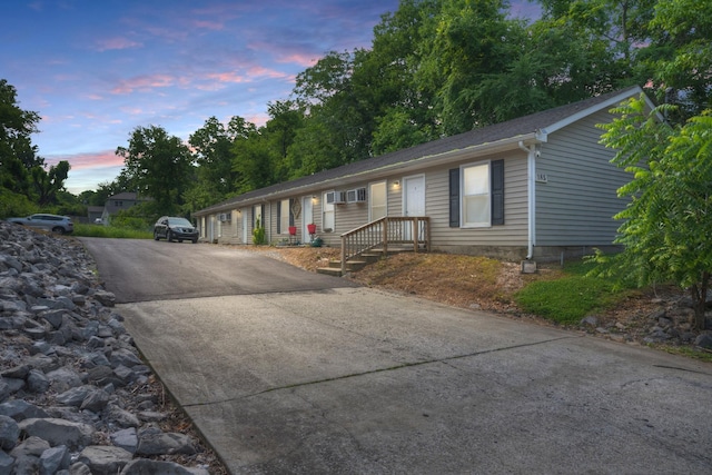 185 Oak St, Clarksville, TN 37042 - photo 1