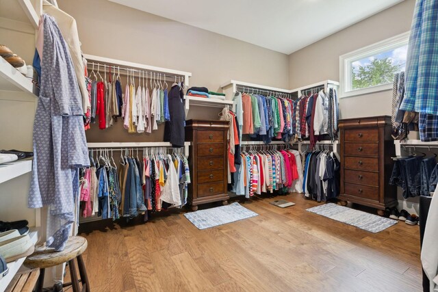 6013 Blackwell Ln, Franklin, TN 37064 - walk in closet featuring wood finished floors