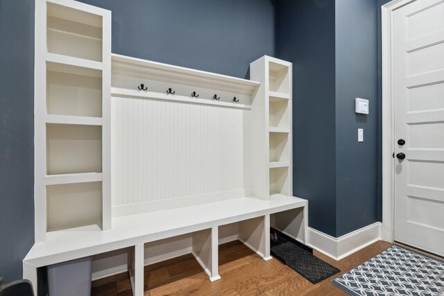 6013 Blackwell Ln, Franklin, TN 37064 - mudroom featuring wood finished floors and baseboards