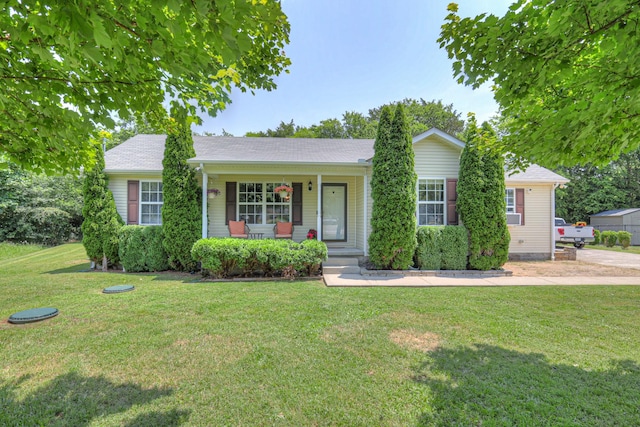 168 N Wagon Trl, Murfreesboro, TN 37128 - ranch-style house featuring covered porch and a front yard