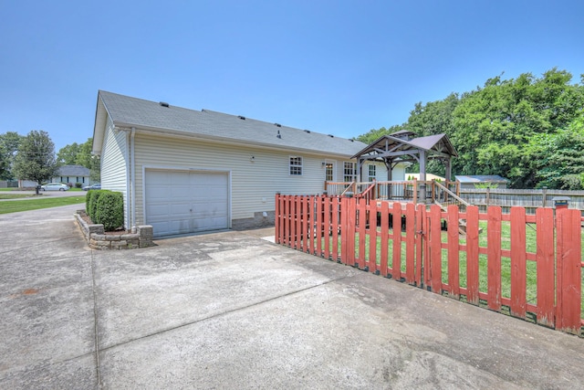 168 N Wagon Trl, Murfreesboro, TN 37128 - view of side of property featuring driveway