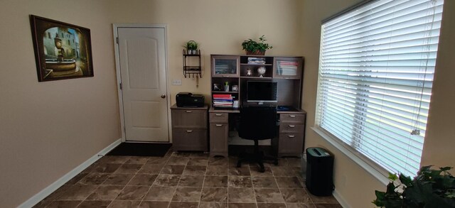1736 Bellamy Ln, Murfreesboro, TN 37128 - office area with baseboards
