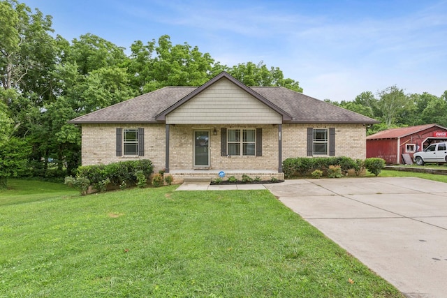 1162 W College St, Greenbrier, TN 37073 - photo 1