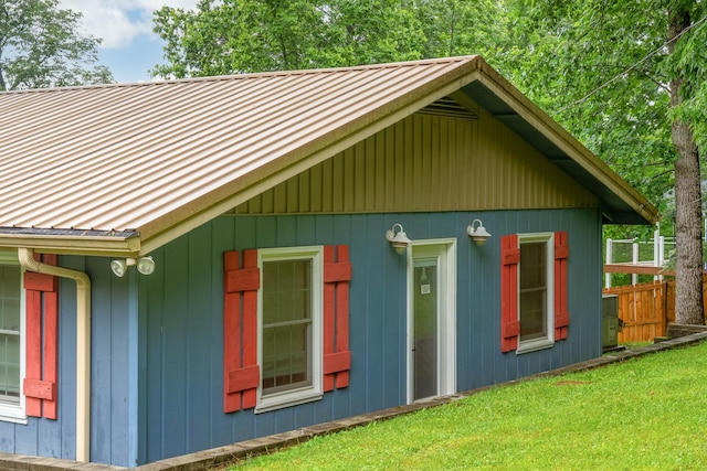 554 Hickman Shores Rd, Dover, TN 37058 - view of home's exterior featuring a metal roof
