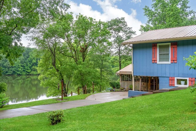 554 Hickman Shores Rd, Dover, TN 37058 - view of grassy yard with a water view