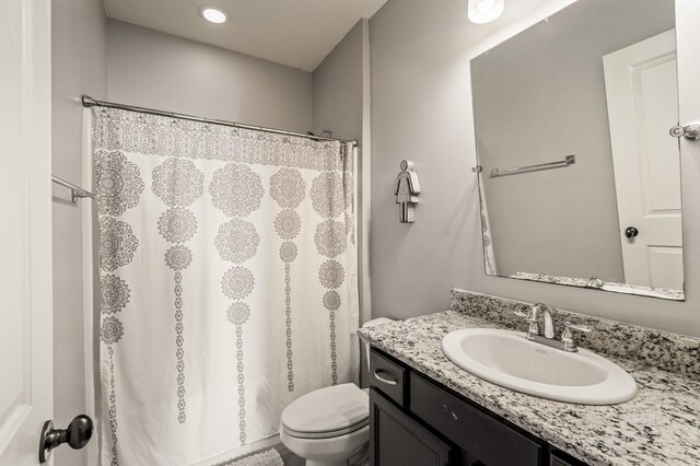 318 Finnhorse Ln, Franklin, TN 37064 - bathroom with vanity and a shower with curtain
