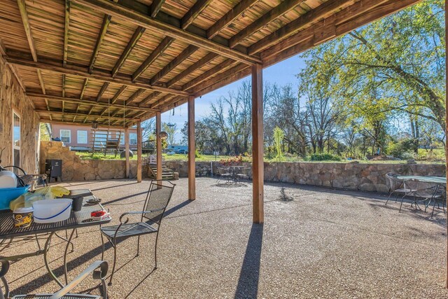 1010 Scott Rd, Bethpage, TN 37022 - view of patio / terrace