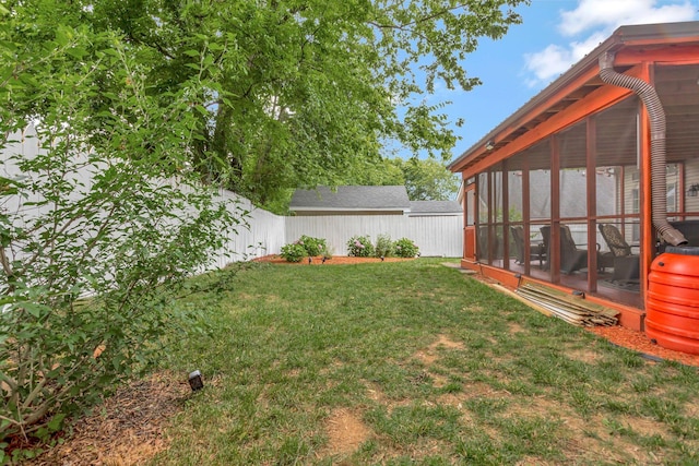 1707 University Dr, Columbia, TN 38401 - view of yard with a sunroom