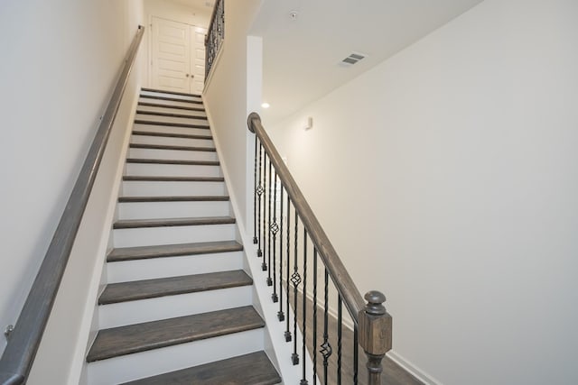 3419 Deerchase Cir, Murfreesboro, TN 37129 - staircase featuring wood finished floors