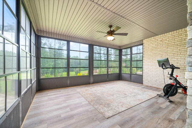 1150 Reda Dr, Clarksville, TN 37042 - unfurnished sunroom with a ceiling fan