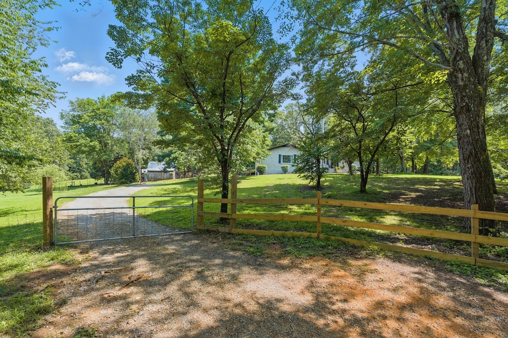 6932 Brown Hollow Rd, Lyles, TN 37098 - photo 1