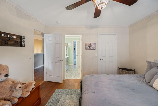 1209 Habersham Way, Franklin, TN 37067 - bedroom with wood finished floors, ornamental molding, and a ceiling fan
