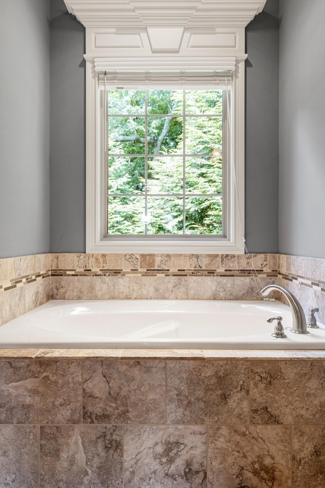 429 Acacia Grove Ln, Lebanon, TN 37087 - full bath with plenty of natural light and a garden tub