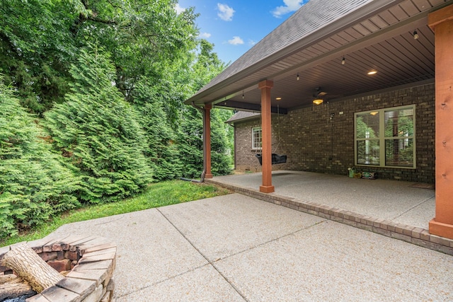 429 Acacia Grove Ln, Lebanon, TN 37087 - view of patio / terrace