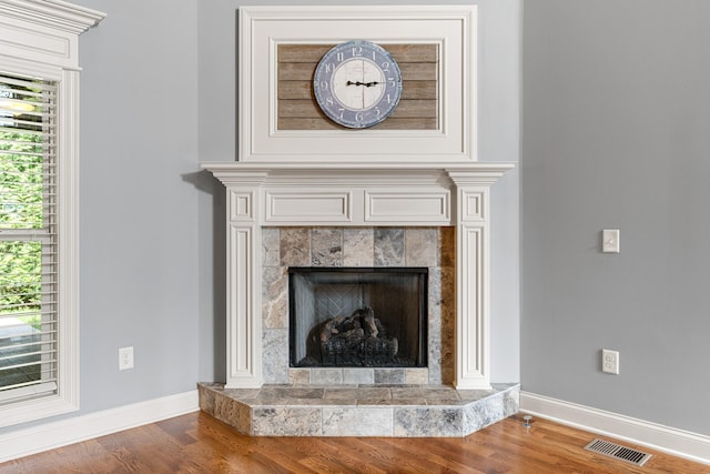 429 Acacia Grove Ln, Lebanon, TN 37087 - detailed view of wood finished floors and a tile fireplace