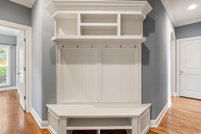 429 Acacia Grove Ln, Lebanon, TN 37087 - mudroom featuring crown molding and light wood-type flooring