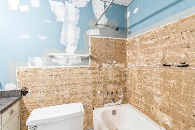5430 Gatehouse Dr Unit 5430, Memphis, TN 38134 - bathroom with vanity and tub / shower combination