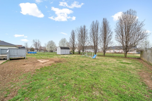 919 Desota Ln, Oak Grove, KY 42262 - view of yard with a storage shed and a wooden deck