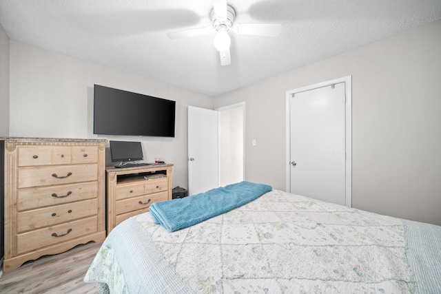 919 Desota Ln, Oak Grove, KY 42262 - bedroom with light wood finished floors and ceiling fan