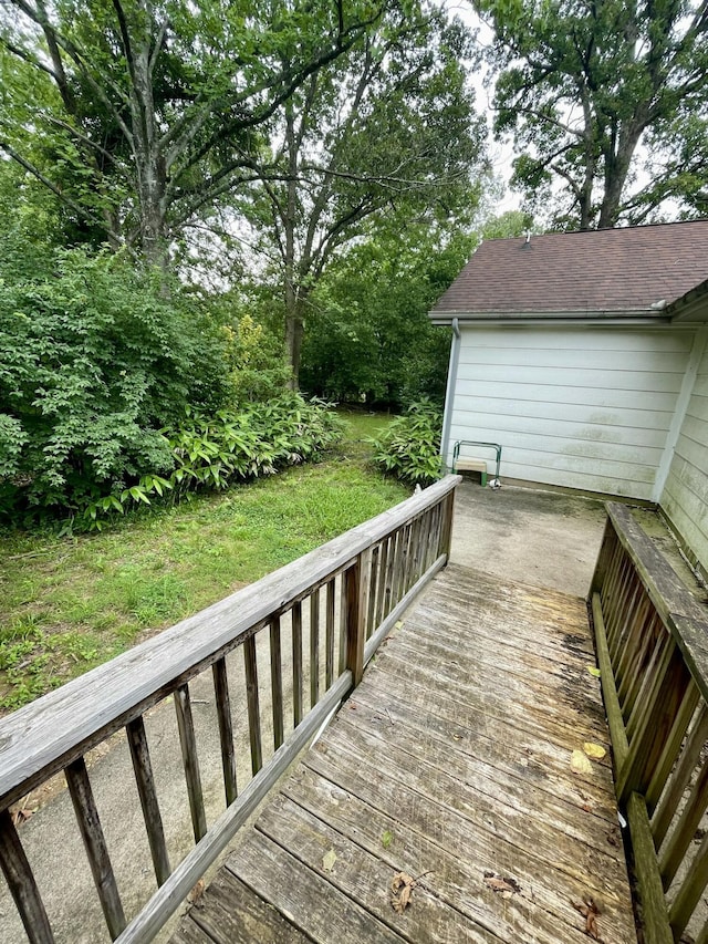 412 Howard Cir, Chattanooga, TN 37411 - view of wooden terrace