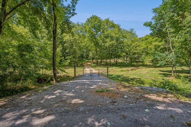 4825 Smiser Hickman Rd, Culleoka, TN 38451