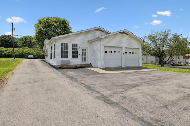 1710 New Highway 7, Columbia, TN 38401 - view of front of home featuring an attached garage and driveway