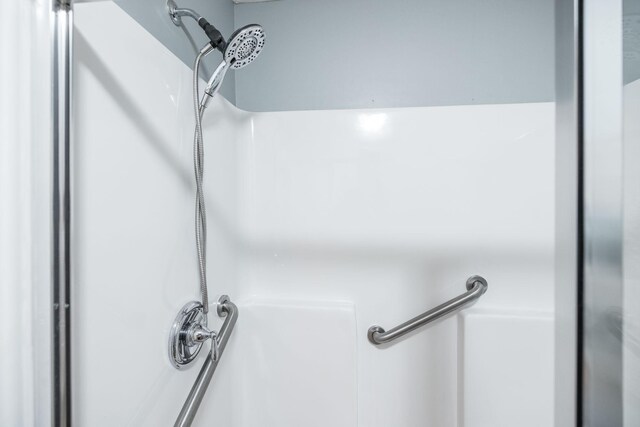 395 Devon Chase Hl Unit 3002, Gallatin, TN 37066 - bathroom view of a shower stall