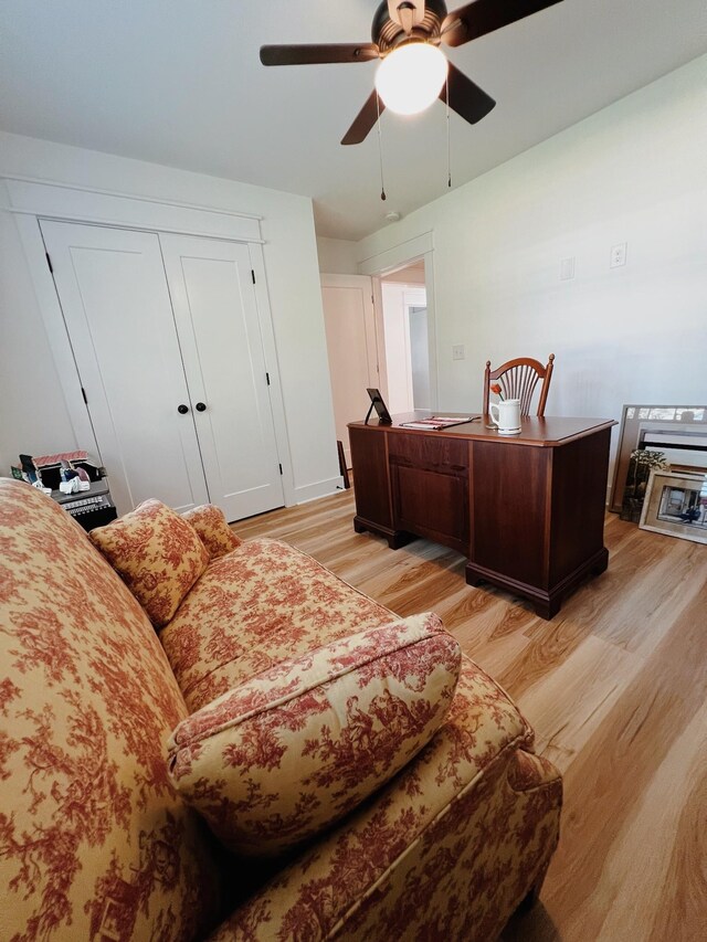 543 2nd Ave N, Lewisburg, TN 37091 - home office featuring light wood-style floors and ceiling fan