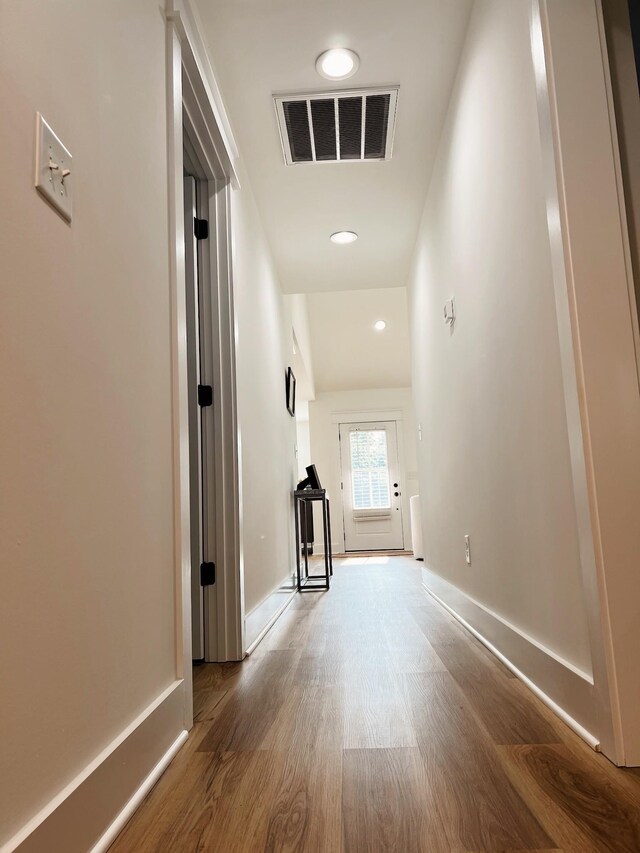 543 2nd Ave N, Lewisburg, TN 37091 - hallway with wood finished floors and baseboards