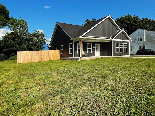543 2nd Ave N, Lewisburg, TN 37091 - view of front of home with covered porch