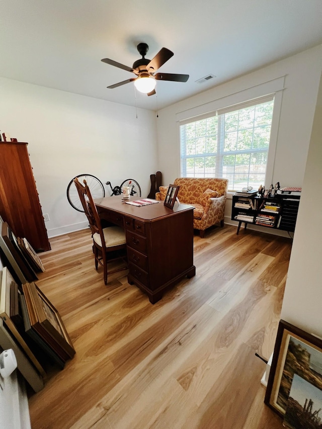 543 2nd Ave N, Lewisburg, TN 37091 - office area with light wood-style flooring and ceiling fan