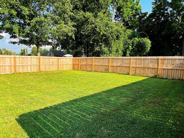 543 2nd Ave N, Lewisburg, TN 37091 - view of fenced backyard