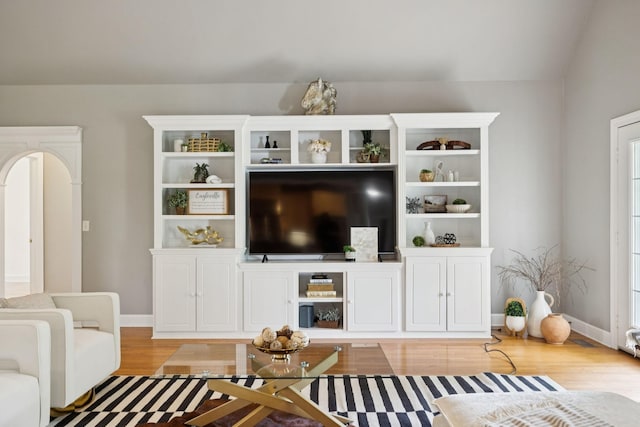 1387 Floyd Rd, Eagleville, TN 37060 - living area featuring light wood-style flooring and baseboards