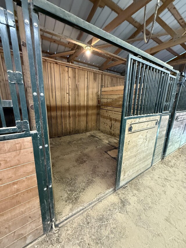 1387 Floyd Rd, Eagleville, TN 37060 - view of horse barn