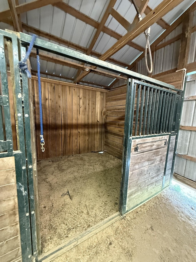 1387 Floyd Rd, Eagleville, TN 37060 - view of stable
