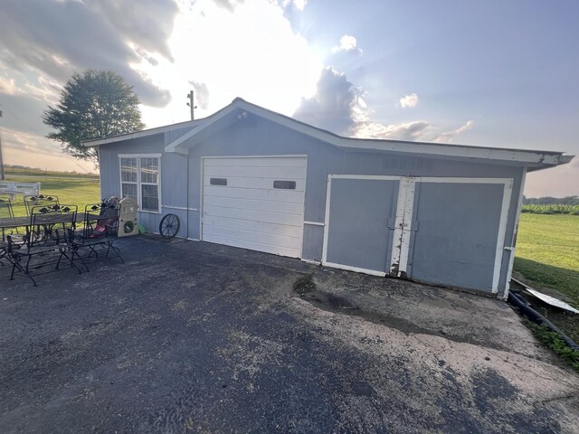 11 Jess Long Ln, Hillsboro, TN 37342 - view of garage