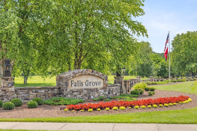 6826 Falls Ridge Ln, College Grove, TN 37046 - view of community / neighborhood sign