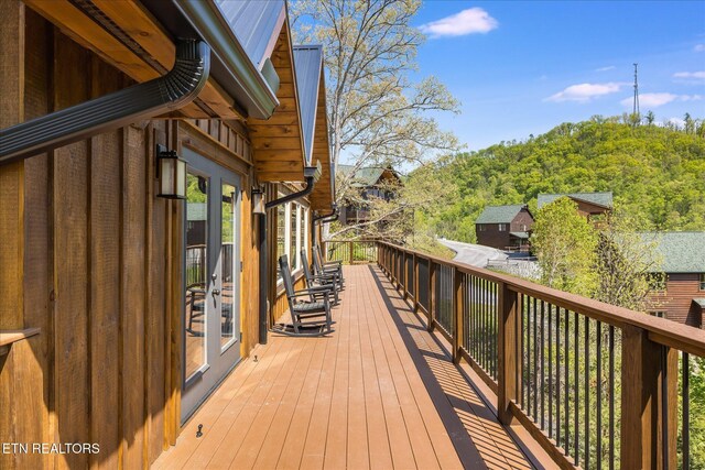 201 Laurel Oaks Way, Gatlinburg, TN 37738 - view of wooden terrace