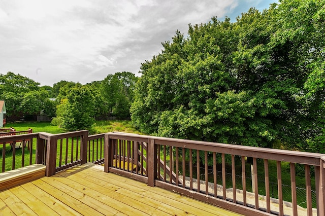 102 Buckhaven Ct, Hendersonville, TN 37075 - wooden deck featuring a yard