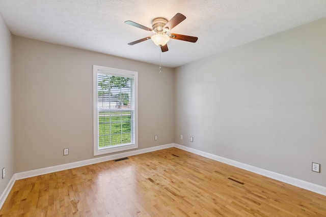 209 Taylor Creek Ln, Chapel Hill, TN 37034 - empty room featuring light wood-type flooring and ceiling fan
