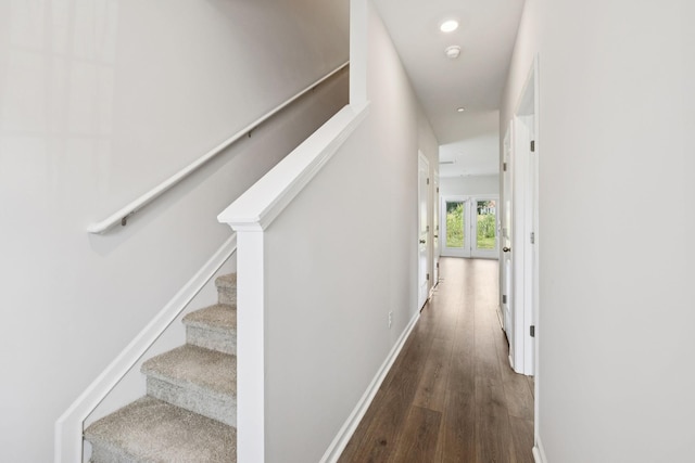 130 Grayson Cir, Chapel Hill, TN 37034 - hall featuring wood finished floors, stairs, and recessed lighting