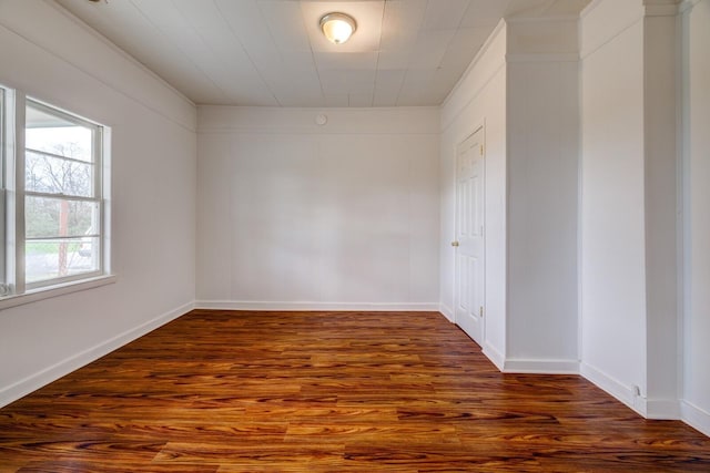 713 SE Atlantic St, Tullahoma, TN 37388 - unfurnished room featuring wood finished floors and baseboards