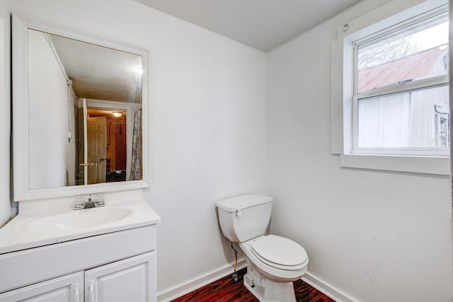 713 SE Atlantic St, Tullahoma, TN 37388 - bathroom with wood finished floors and vanity