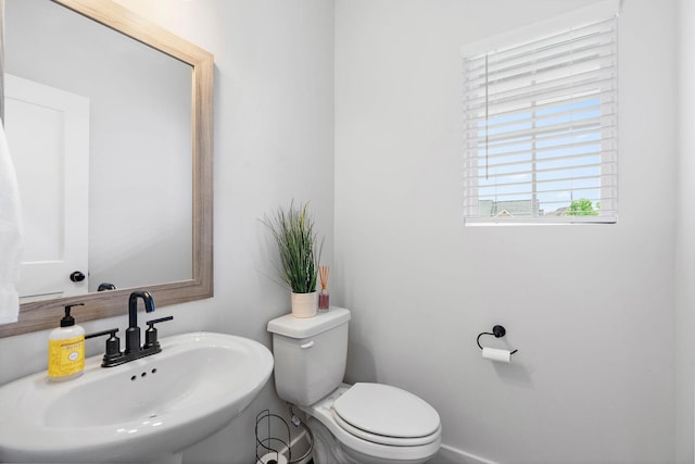 1003 Autumn Ridge Ct, Spring Hill, TN 37174 - bathroom featuring a sink and toilet