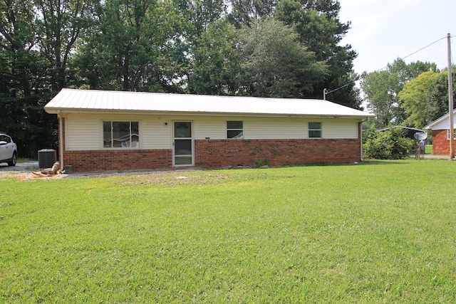 151 Dawn St, Morrison, TN 37357 - single story home with brick siding and a front yard