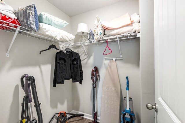 414 Manor Row, Pleasant View, TN 37146 - view of walk in closet